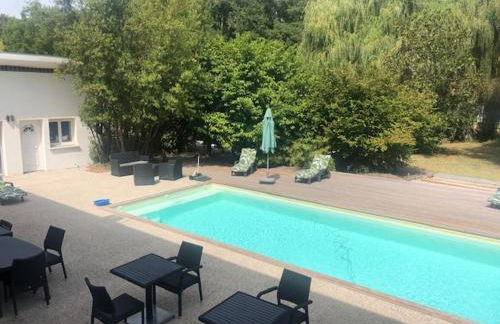 Maison Art Deco-5 salles de bains, 1 suite, piscine, clim, parking - Foto 2