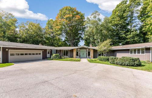 Bright 4BDR Home by Lake MI Arcadia Bluffs Portage Lake 2832 - Photo 57