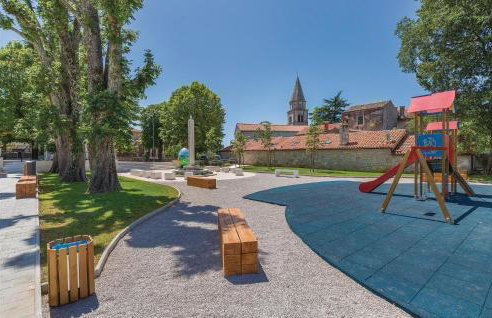 Gorgeous Home In Krmed With Wifi - Foto 34