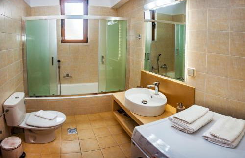 Villa Belair - Photo 2