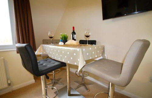 AmberBlue@Epsom - Photo 24