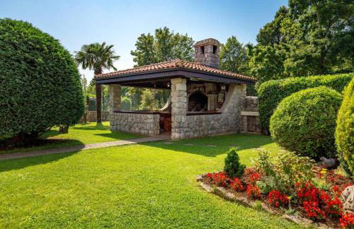 Holiday house with swimming pool - Photo 43