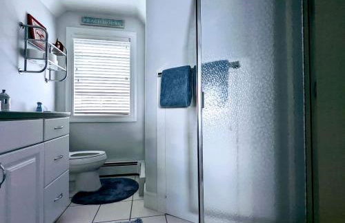 Gorgeous Beach House with Private Beach, Fire Pit & Outdoor Living Near Bar Harbor, Hancock Point Maine - Photo 22