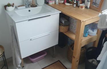 Le 105 - appart-sympa - T2 vue jardin et cave - Larmor-Plage - Foto 10