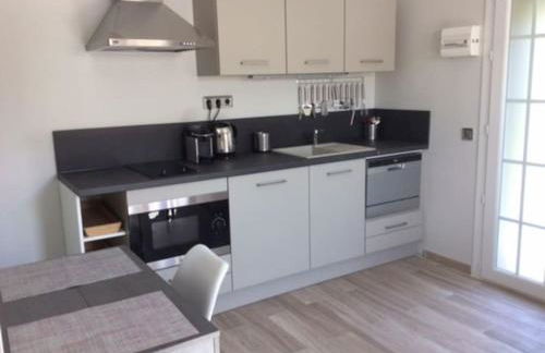 Studio climatisé avec petit jardin - Foto 8