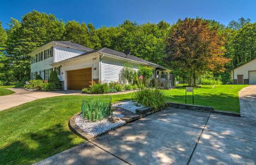 Serene Orchard Park Apartment Large Yard and Patio! - Foto 23