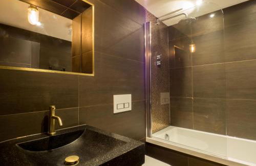 Chy Glynn. Luxury lodge with hot tub and views. - Foto 14