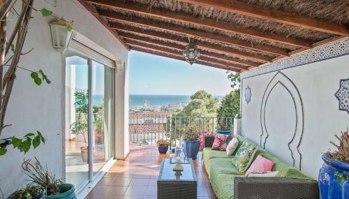 HOUSE WITH AMAZING VIEWS , OVERLOOKING THE FESTIVAL TOWN OF SITGES - Foto 4