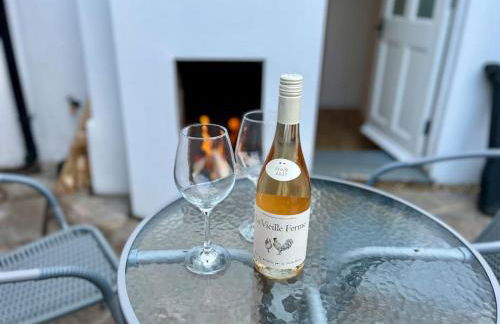 Corner House- hot tub and outdoor fireplace - Foto 40