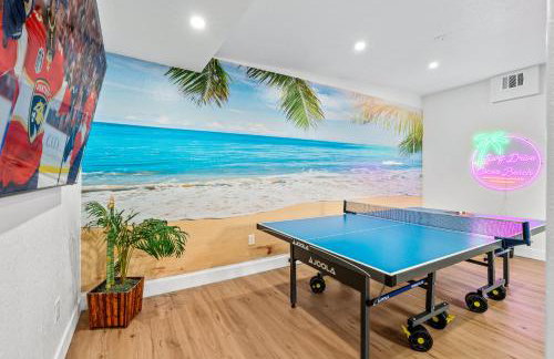 Surf Drive - Ultimate Beach Getaway for Families - Photo 30
