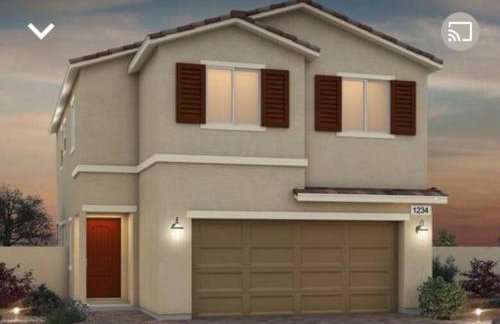 New,and Modern Home close to the strip - Foto 1