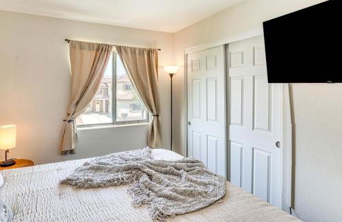 North Las Vegas Home with Hot Tub - 14 Mi to Strip! - Foto 25