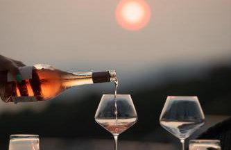 Karavia Lux Inn - Photo 59