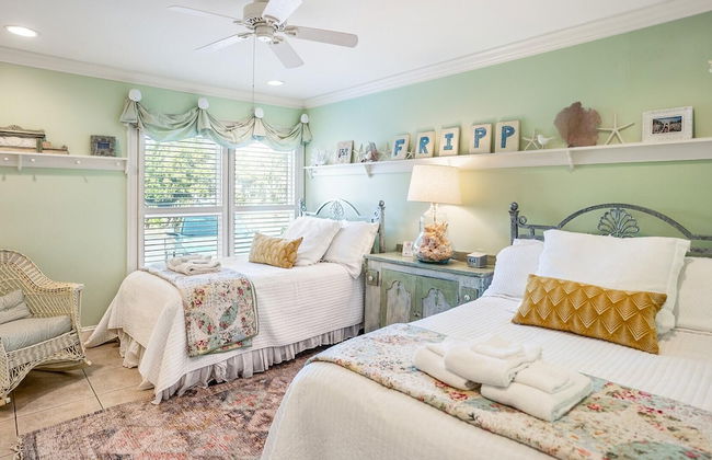 Sunny Condo w/ Stunning Ocean Views - Near Beach, Sandbar, & Tennis - Photo 4