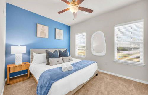 3BR Family Suite with Games & Pool - Foto 11