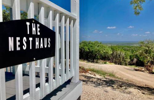 Nest - Texas Tiny House with a Big View - Photo 20