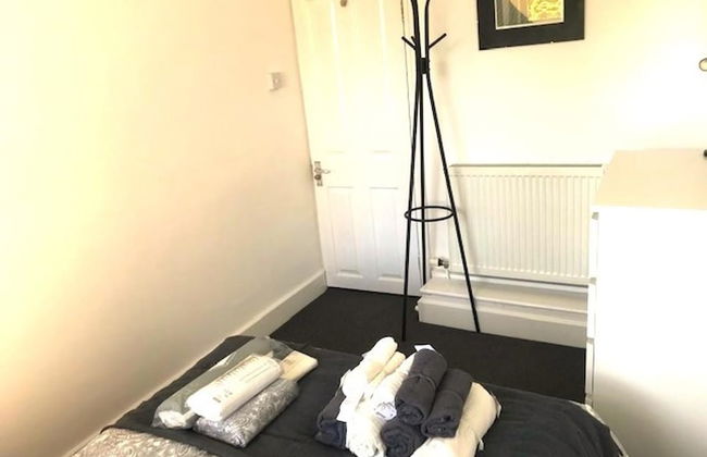 Cozy Quiet City Escape - Northampton Apartment - Foto 2