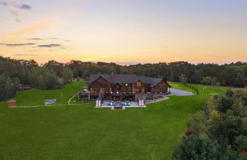 Pinnacle Pointe by Relaxtay 600 Acre Private Luxury Estate with Spa, Pool, Theater and Lake - Foto 16