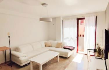 Apartamento, piscina y parking Granada Tico Medina - Foto 1