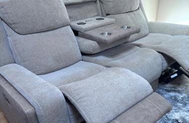 Luxury 3 BedRoom Apartment with Private Entrance plus Free Parking - Foto 43