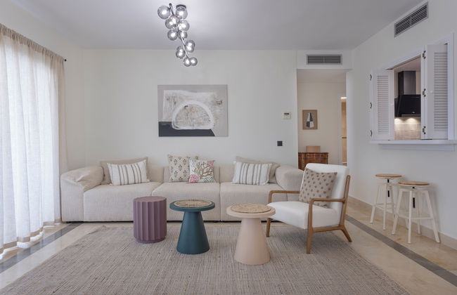 3 Bedroom, 3 Bathroom Beachside Apartment - Foto 7