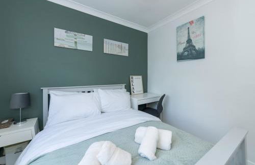 2BDR Peaceful Ground Floor Apartment Free Parking - Pass the Keys - Foto 17