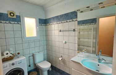 Marily's seaview suite with private JACUZZI and BBQ - Photo 13