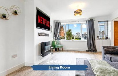 JRR STAYS WV12 3 bedroom, and Wi-Fi - Foto 28