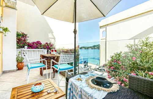 Evita's ikia seaside luxury house - Foto 1