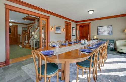 Large Home with Indoor Basketball Court and Game Room! - Foto 11