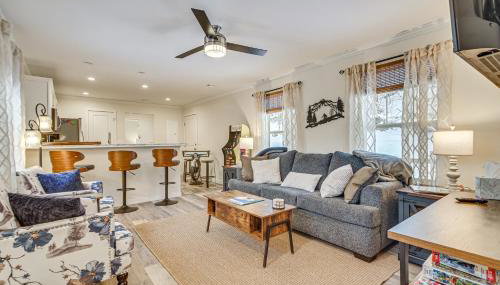 Near Trails and VAST Access! Modern Burke Home Base - Foto 1