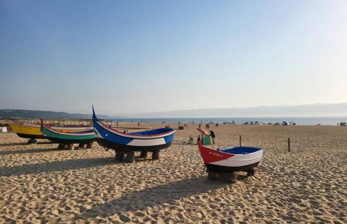 Nazare Uninterrupted Views and Sounds of the Sea - Foto 43