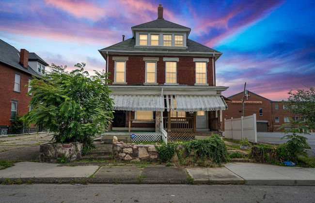 Cozy Renovated 19th Century Home, 5 Min to OSU! 3 Bedroom Home by Paula - Foto 1