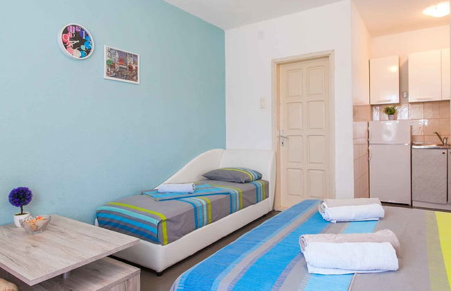 Maki Apartments - Photo 6