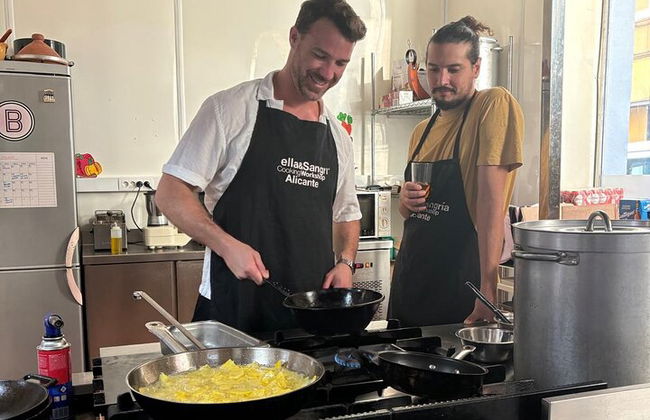 Cours de cuisine de tapas espagnoles avec musique live à la guitare - Photo 20
