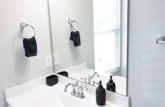 4 Minutes to UNC - 7 Minutes to Carrboro - En-Suite Bathrooms - Foto 28