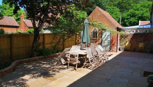 Gorgeous Cottage by the sea sleeps 10 5 bed 4 bath - Foto 5