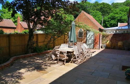 Gorgeous Cottage by the sea sleeps 10 5 bed 4 bath - Foto 5