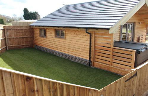 Fields End Lodges - Photo 8