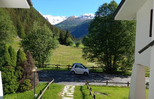 Chez Umbus, centrale e immerso nel verde, grande terrazzo - Foto 1