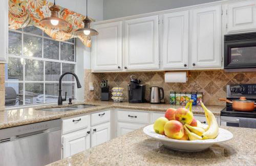 RARE FIND! Private Pool Hot Tub Spa Game Room Pool Heat Available Spring Special! - Foto 21