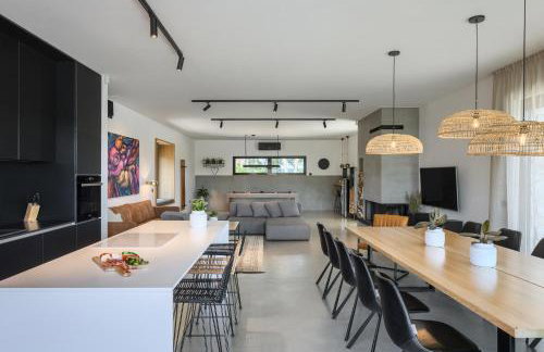 Villa Ox in Central Istria for 14 persons with 56 m2 heated pool, kids playground & large garden - Foto 14