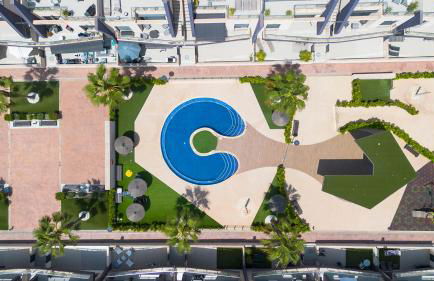 2BD Coastal Gem with Pool & Terrace - Torre de la Horadada - Foto 41