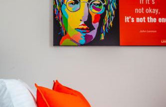 NEW Spacious Modern Townhouse Sleeps 12 Free Parking - Foto 37