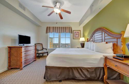 2BR Fireworks View with Pool & Spa 5 Minutes to Disney - Foto 49