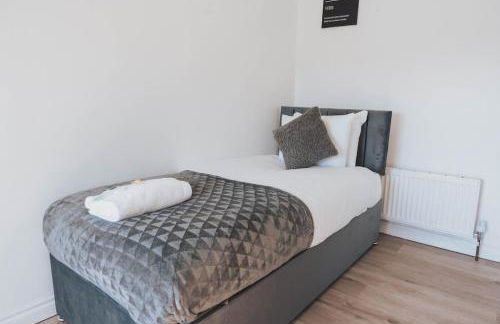 Stylish 3BR Stay by Hampden No 161 with Free Parking - Foto 43