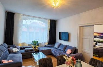 Premium Gruppen-Apartments in Gründerzeit-Villa mit Schlossblick und Parkplatz 16 Gäste - Foto 21