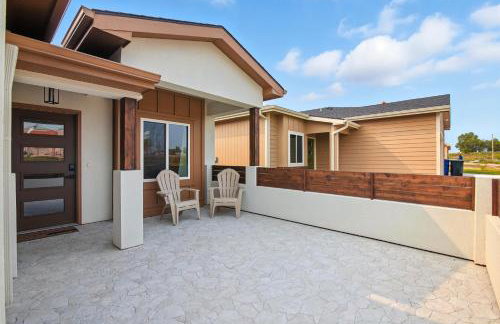 Brand New Cool Comfy Lawrence Retreat Duplex - Photo 28