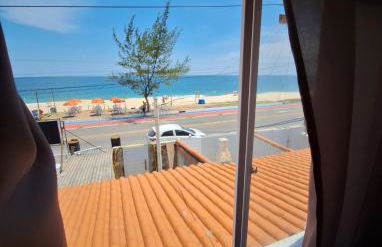 Loft com Suíte Beira-Mar, mobiliada e Wi-Fi - vista para o mar, pé na areia - Foto 1