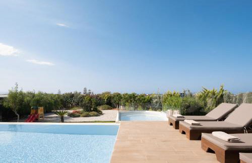 Alba Bianca Villa, Family Retreat with Heated Pool By ThinkVilla - Foto 10
